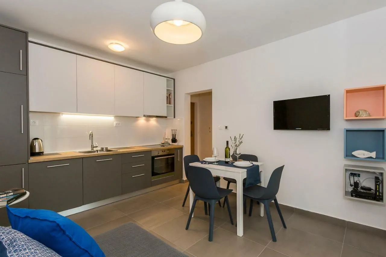 La Perla Apartment Split