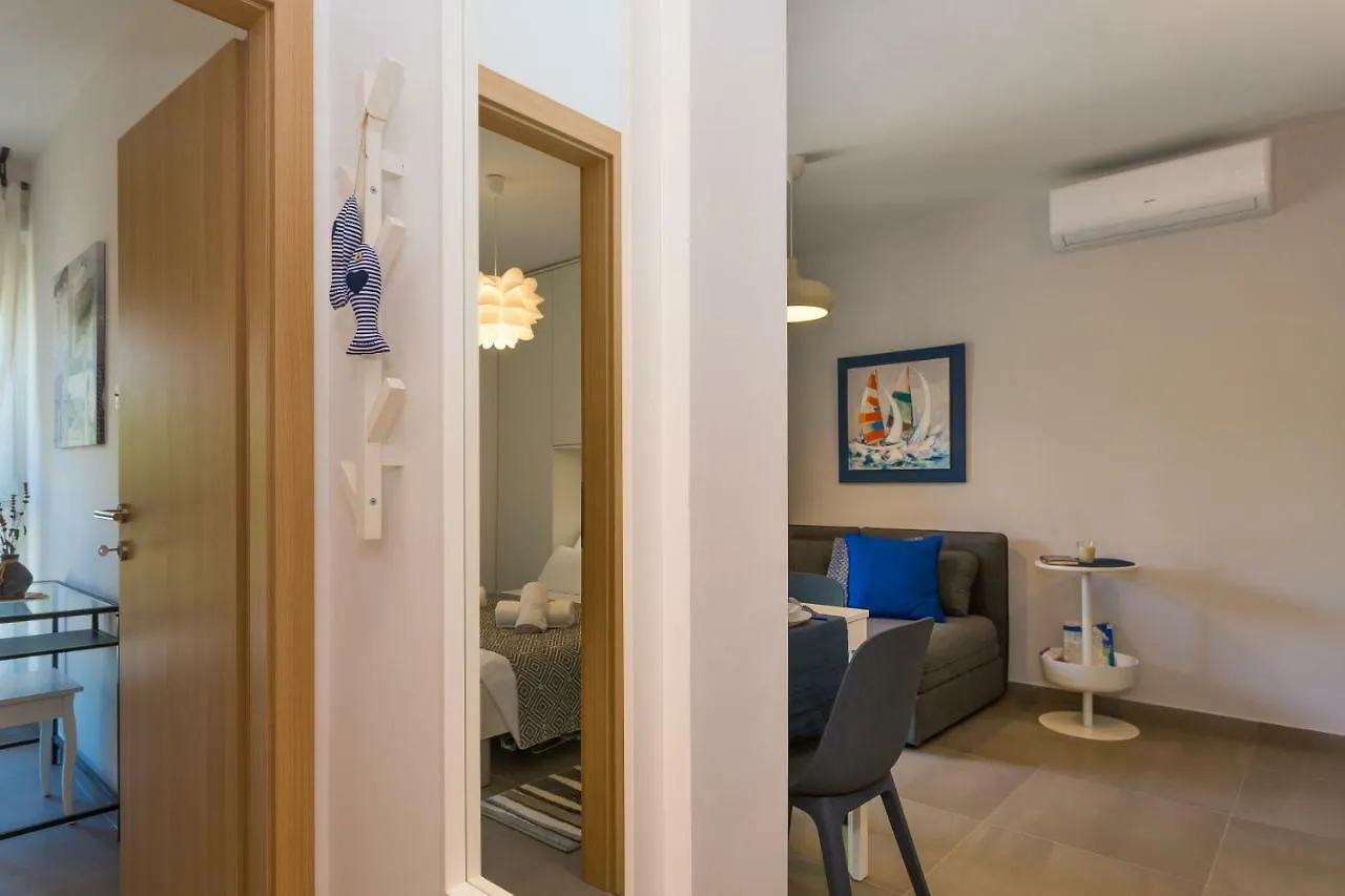 La Perla Apartment Split